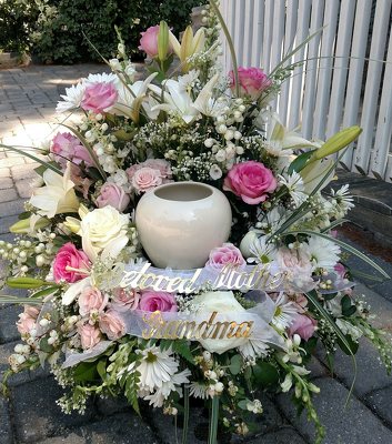 Soft Remembrance Photo or Cremation Wreath from Rose Garden Florist in Barnegat, NJ