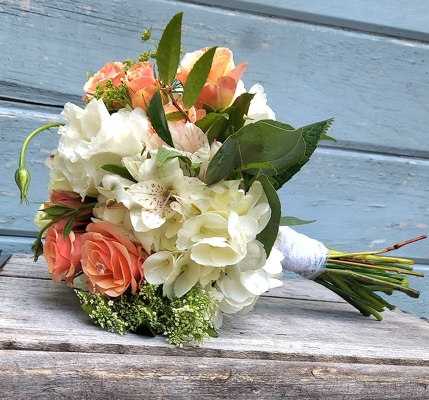 PEACHES AND CREAMS CLUTCH BOUQUET from Rose Garden Florist in Barnegat, NJ