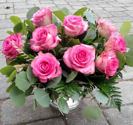 Order Flowers today for delivery to Waretown, Manahawkin, Barnegat, Forked River, and Little Egg Harbor - Rose Garden Florist